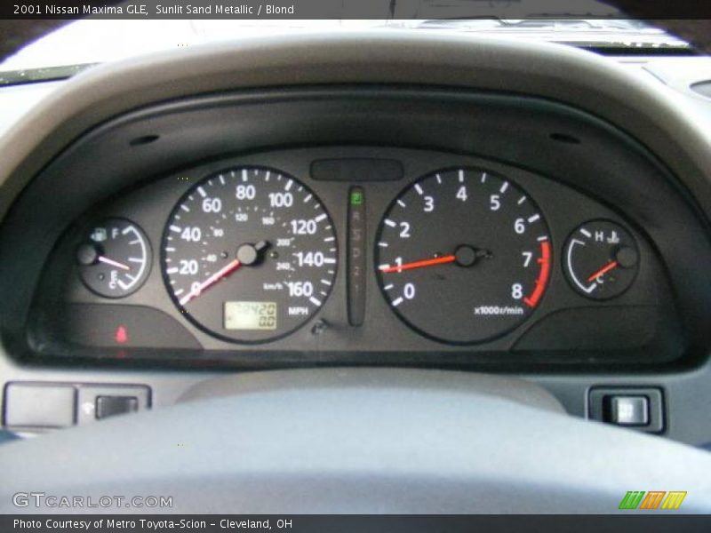Sunlit Sand Metallic / Blond 2001 Nissan Maxima GLE