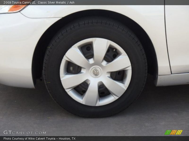 Classic Silver Metallic / Ash 2009 Toyota Camry LE