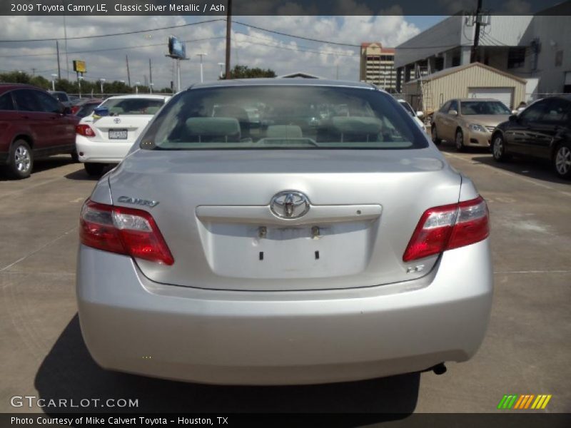 Classic Silver Metallic / Ash 2009 Toyota Camry LE