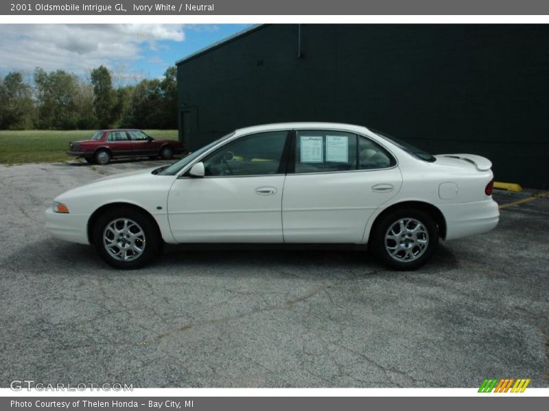 Ivory White / Neutral 2001 Oldsmobile Intrigue GL