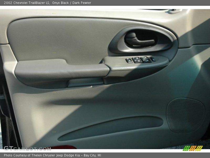 Onyx Black / Dark Pewter 2002 Chevrolet TrailBlazer LS