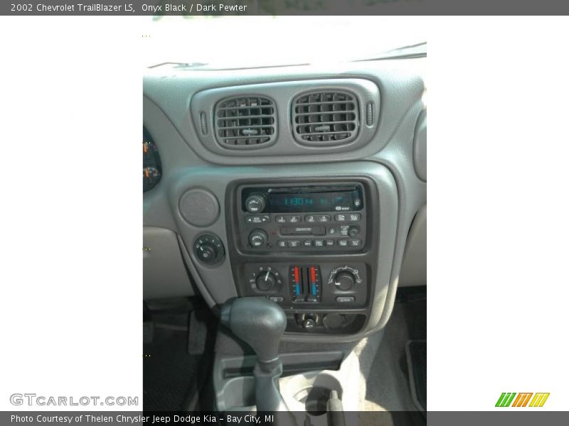 Onyx Black / Dark Pewter 2002 Chevrolet TrailBlazer LS