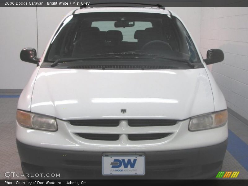 Bright White / Mist Grey 2000 Dodge Caravan