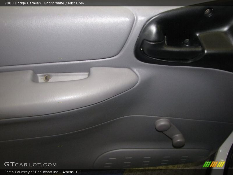 Bright White / Mist Grey 2000 Dodge Caravan