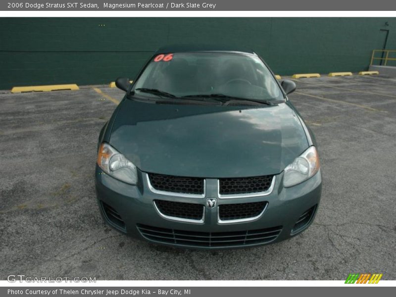Magnesium Pearlcoat / Dark Slate Grey 2006 Dodge Stratus SXT Sedan