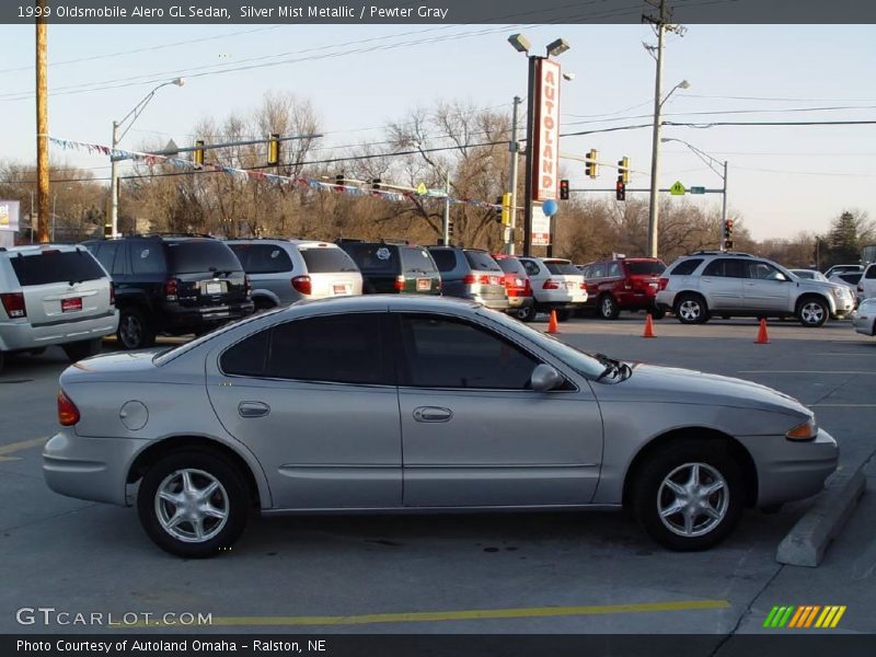 Silver Mist Metallic / Pewter Gray 1999 Oldsmobile Alero GL Sedan