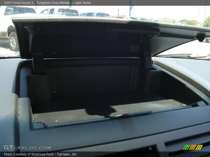 Tungsten Grey Metallic / Light Stone 2007 Ford Fusion S