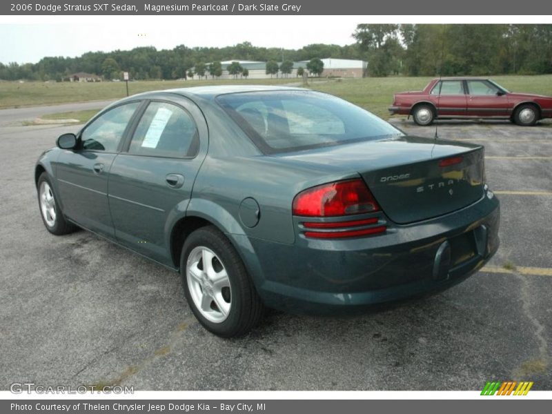 Magnesium Pearlcoat / Dark Slate Grey 2006 Dodge Stratus SXT Sedan