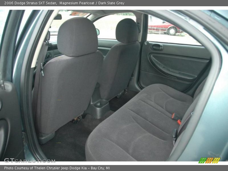Magnesium Pearlcoat / Dark Slate Grey 2006 Dodge Stratus SXT Sedan
