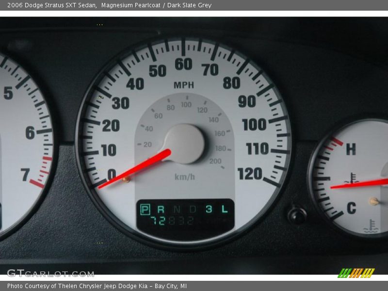 Magnesium Pearlcoat / Dark Slate Grey 2006 Dodge Stratus SXT Sedan