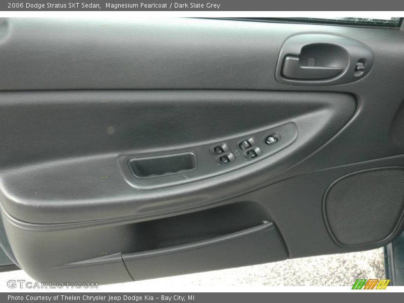 Magnesium Pearlcoat / Dark Slate Grey 2006 Dodge Stratus SXT Sedan