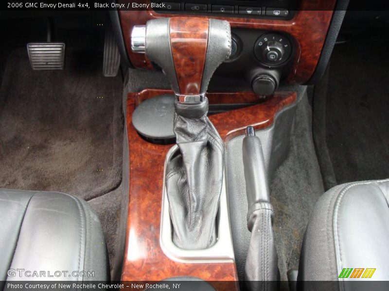 Black Onyx / Ebony Black 2006 GMC Envoy Denali 4x4