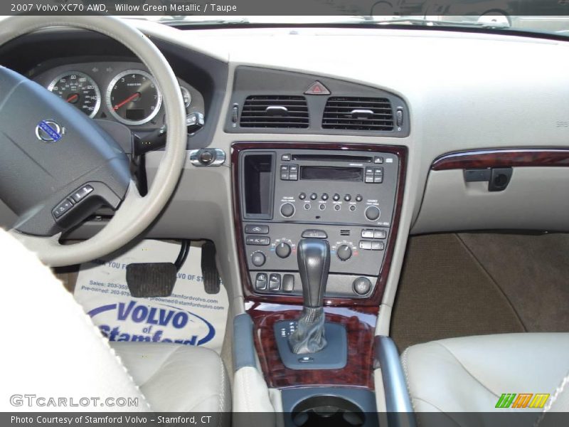 Willow Green Metallic / Taupe 2007 Volvo XC70 AWD