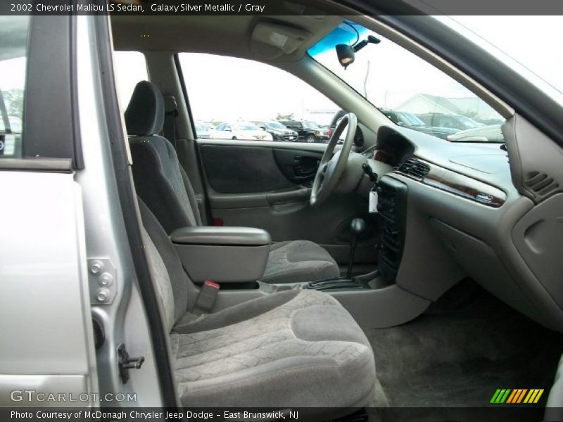 Galaxy Silver Metallic / Gray 2002 Chevrolet Malibu LS Sedan