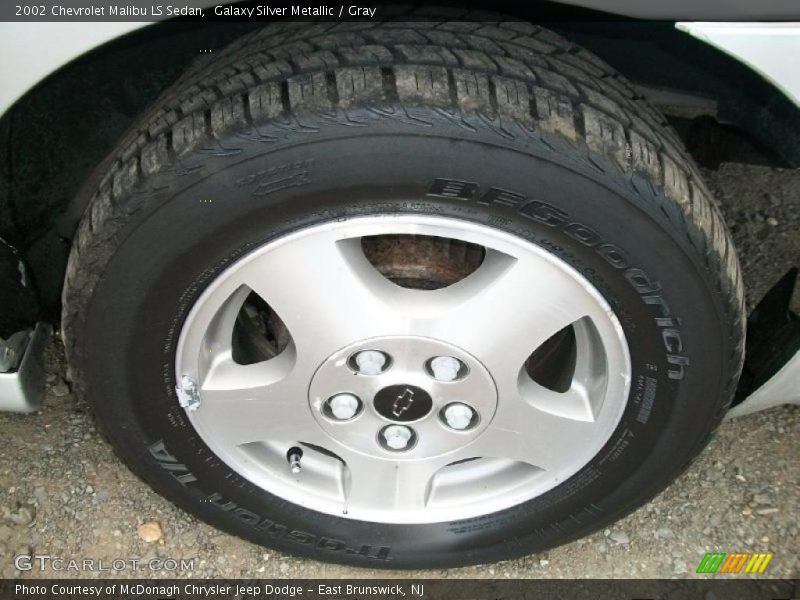 Galaxy Silver Metallic / Gray 2002 Chevrolet Malibu LS Sedan