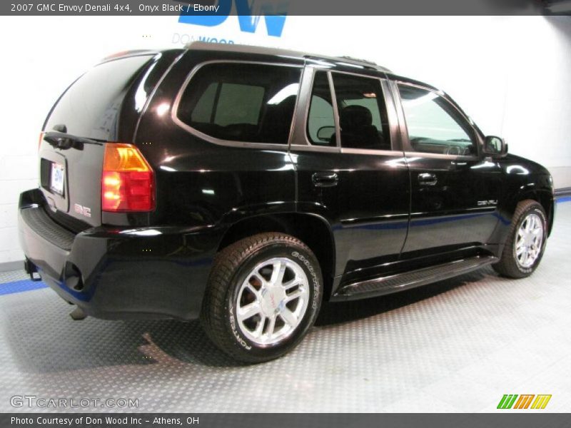 Onyx Black / Ebony 2007 GMC Envoy Denali 4x4
