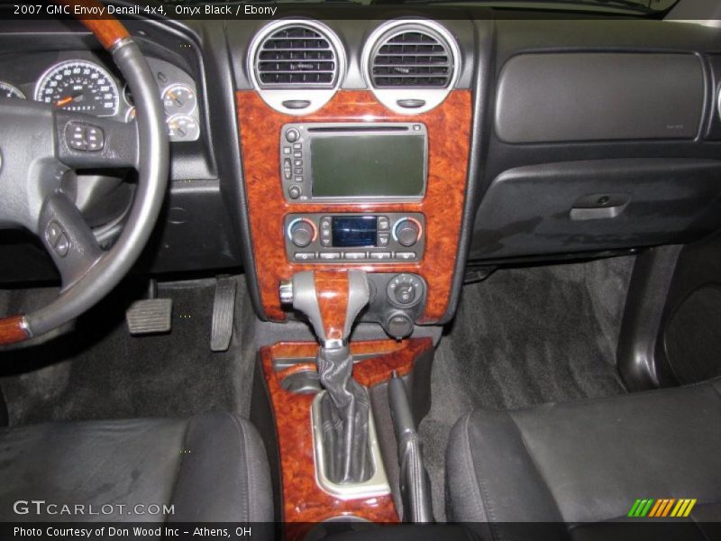 Onyx Black / Ebony 2007 GMC Envoy Denali 4x4