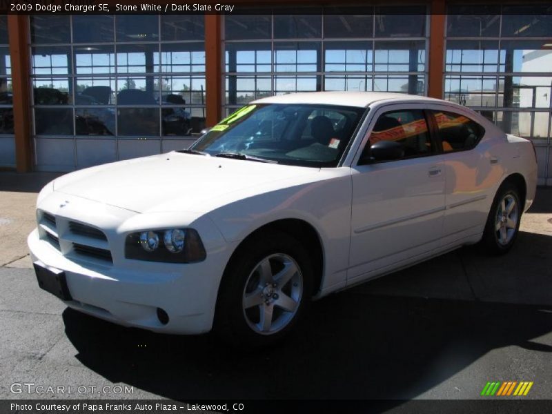 Stone White / Dark Slate Gray 2009 Dodge Charger SE