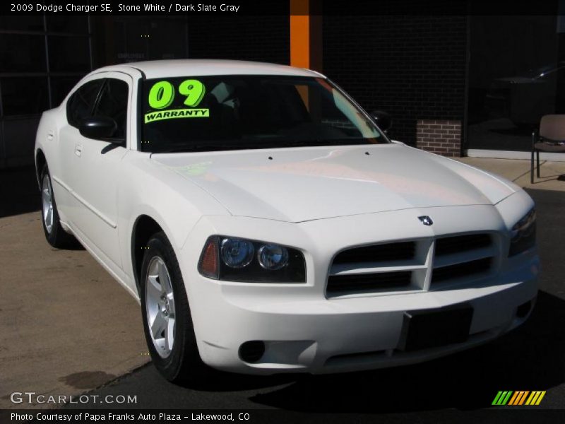 Stone White / Dark Slate Gray 2009 Dodge Charger SE