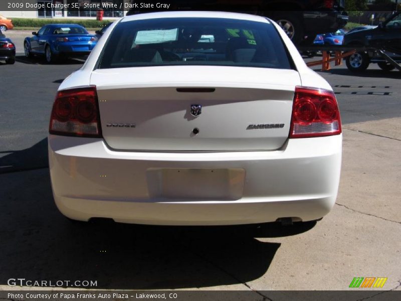 Stone White / Dark Slate Gray 2009 Dodge Charger SE