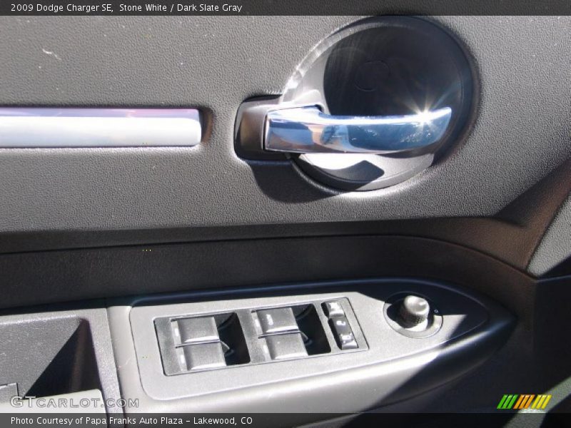 Stone White / Dark Slate Gray 2009 Dodge Charger SE