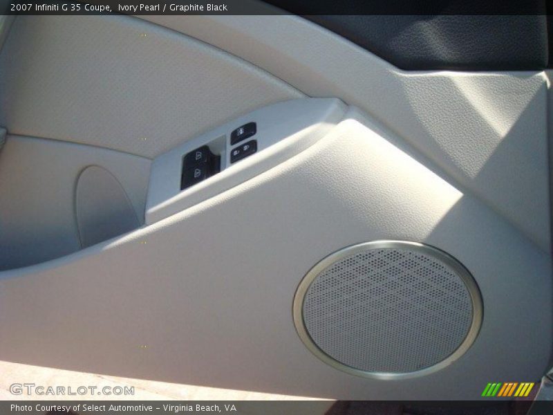 Ivory Pearl / Graphite Black 2007 Infiniti G 35 Coupe