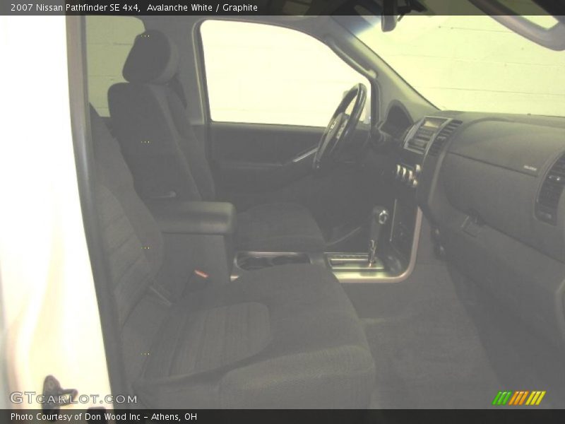 Avalanche White / Graphite 2007 Nissan Pathfinder SE 4x4