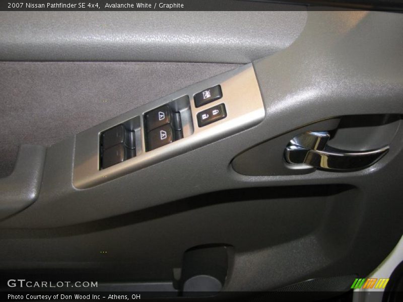 Avalanche White / Graphite 2007 Nissan Pathfinder SE 4x4