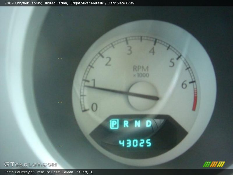 Bright Silver Metallic / Dark Slate Gray 2009 Chrysler Sebring Limited Sedan