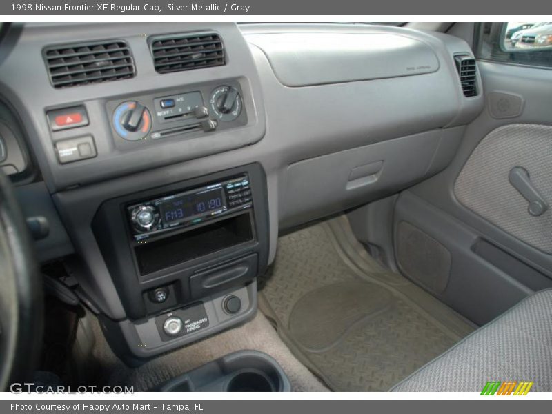 Silver Metallic / Gray 1998 Nissan Frontier XE Regular Cab