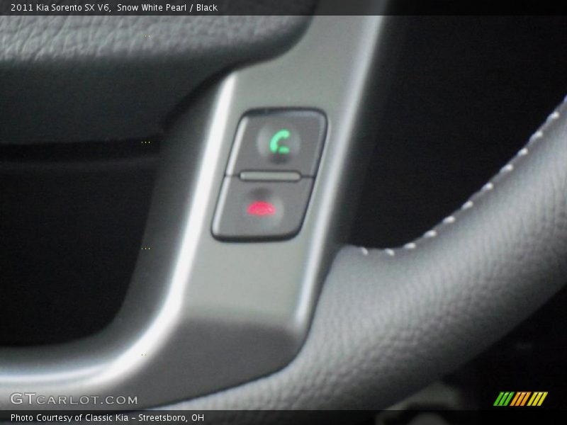 Snow White Pearl / Black 2011 Kia Sorento SX V6