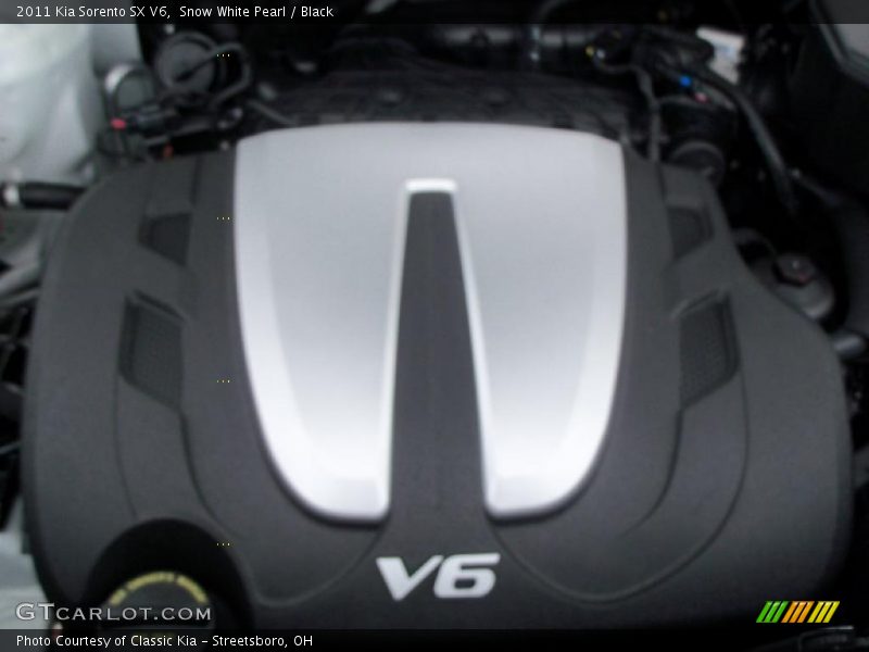Snow White Pearl / Black 2011 Kia Sorento SX V6