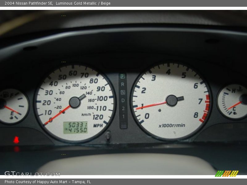 Luminous Gold Metallic / Beige 2004 Nissan Pathfinder SE