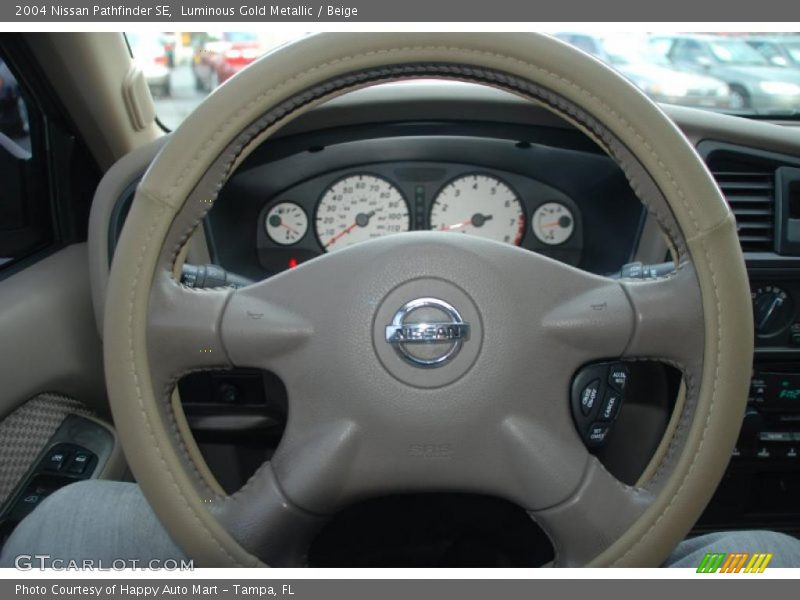 Luminous Gold Metallic / Beige 2004 Nissan Pathfinder SE