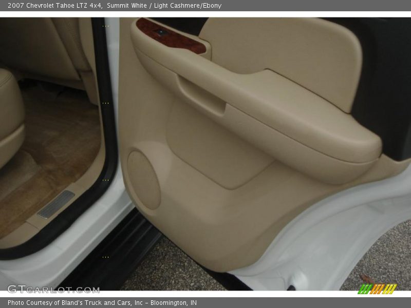 Summit White / Light Cashmere/Ebony 2007 Chevrolet Tahoe LTZ 4x4
