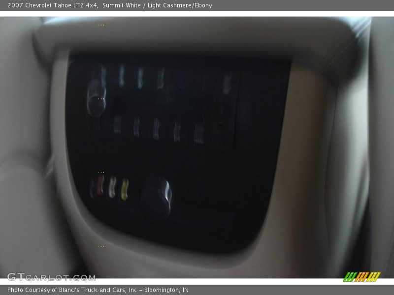 Summit White / Light Cashmere/Ebony 2007 Chevrolet Tahoe LTZ 4x4
