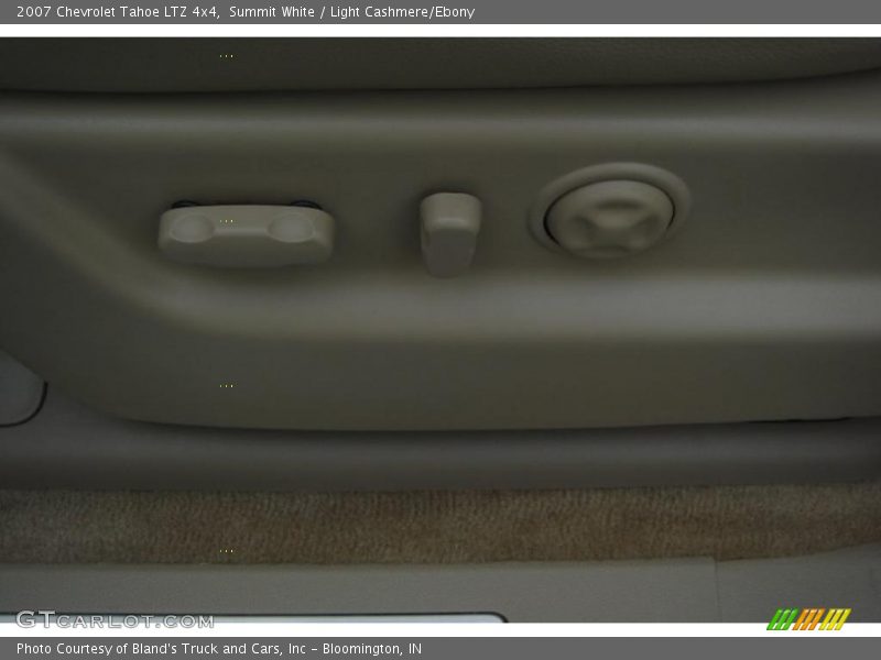 Summit White / Light Cashmere/Ebony 2007 Chevrolet Tahoe LTZ 4x4