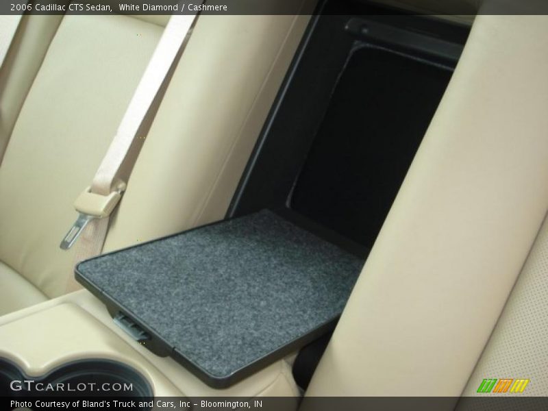 White Diamond / Cashmere 2006 Cadillac CTS Sedan
