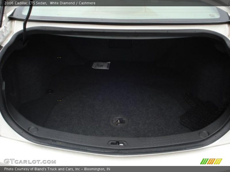 White Diamond / Cashmere 2006 Cadillac CTS Sedan