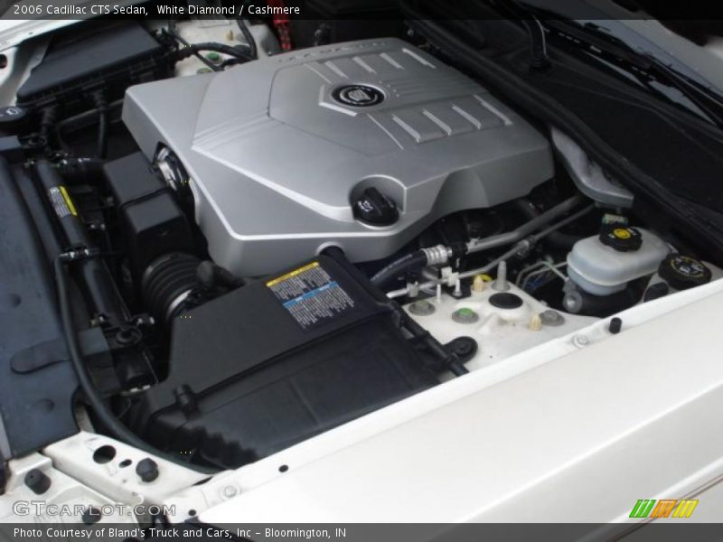 White Diamond / Cashmere 2006 Cadillac CTS Sedan
