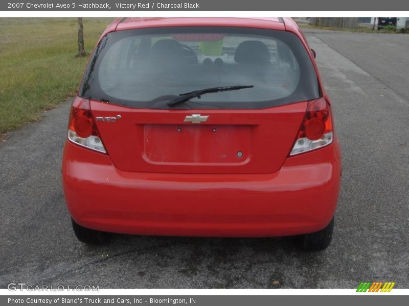 Victory Red / Charcoal Black 2007 Chevrolet Aveo 5 Hatchback