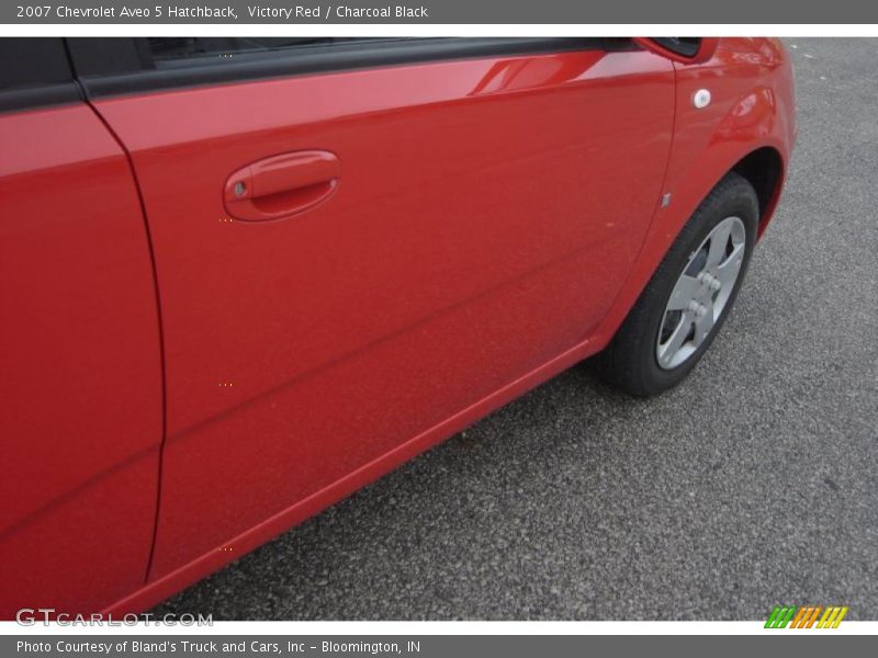Victory Red / Charcoal Black 2007 Chevrolet Aveo 5 Hatchback