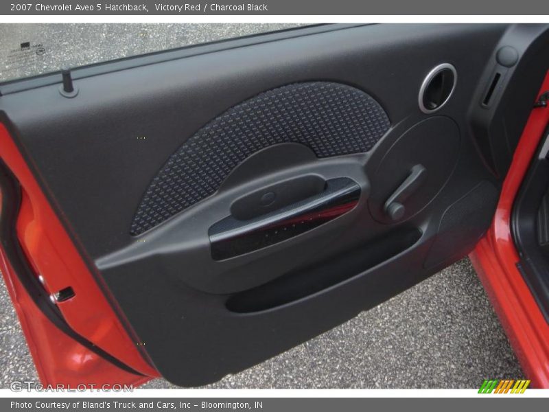 Victory Red / Charcoal Black 2007 Chevrolet Aveo 5 Hatchback