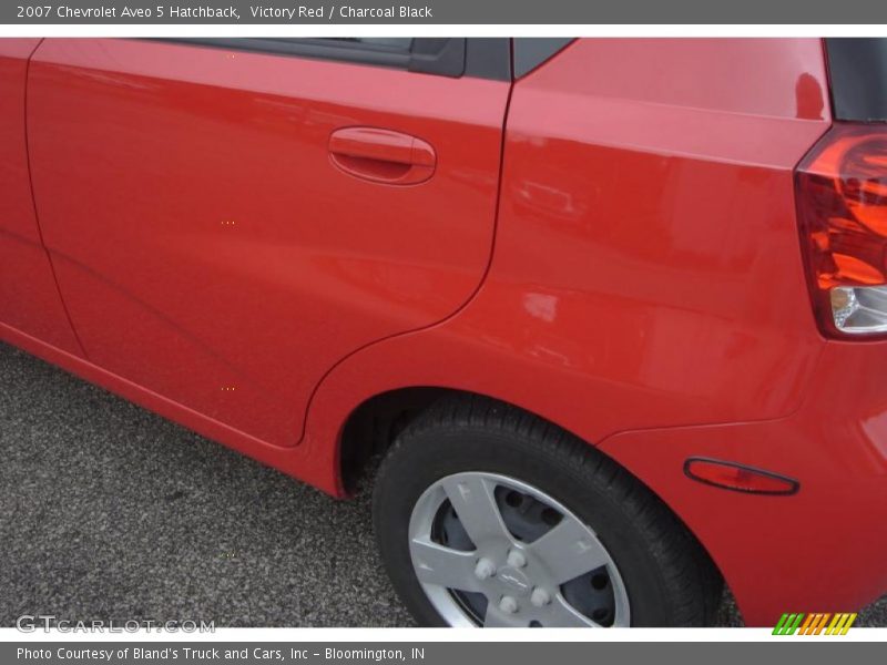 Victory Red / Charcoal Black 2007 Chevrolet Aveo 5 Hatchback