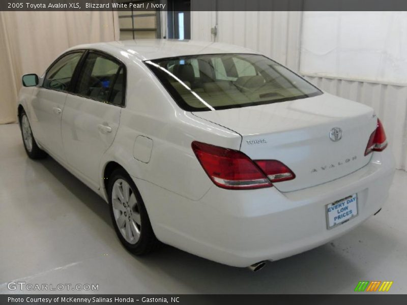 Blizzard White Pearl / Ivory 2005 Toyota Avalon XLS