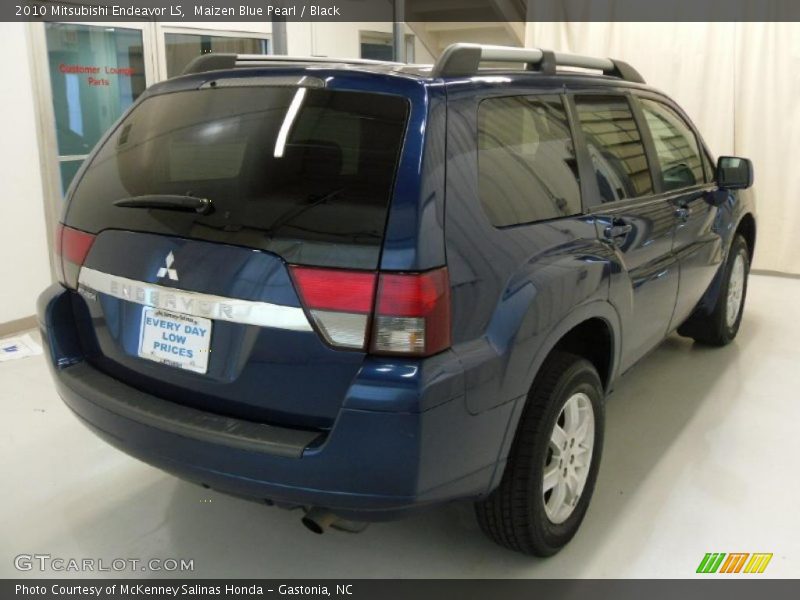 Maizen Blue Pearl / Black 2010 Mitsubishi Endeavor LS