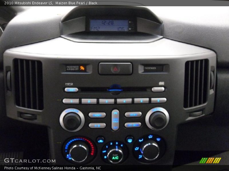Maizen Blue Pearl / Black 2010 Mitsubishi Endeavor LS