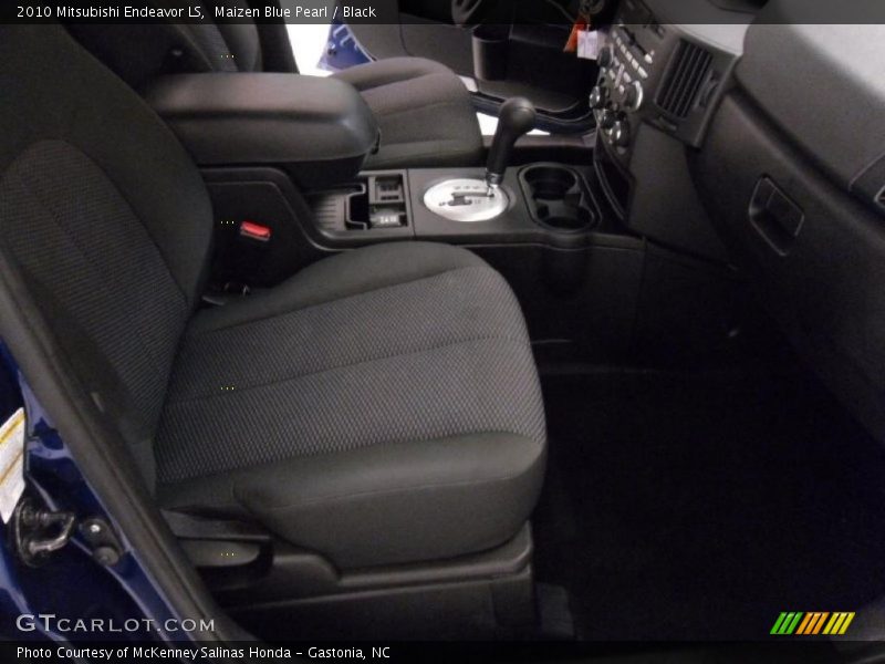 Maizen Blue Pearl / Black 2010 Mitsubishi Endeavor LS