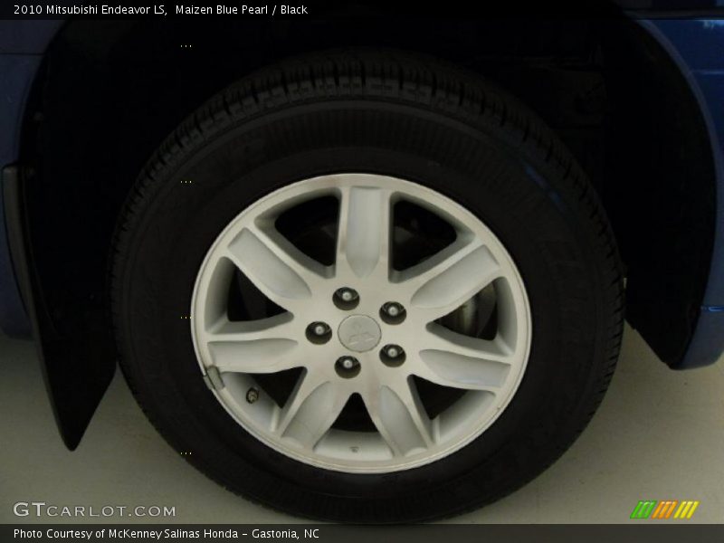 Maizen Blue Pearl / Black 2010 Mitsubishi Endeavor LS