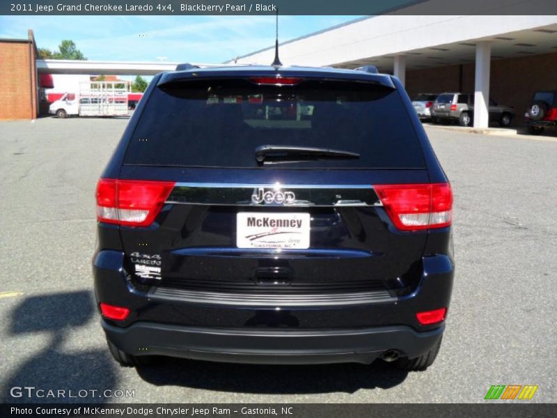 Blackberry Pearl / Black 2011 Jeep Grand Cherokee Laredo 4x4